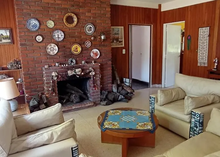 Hostería Bavaria por Las Grullas Villa Gesell